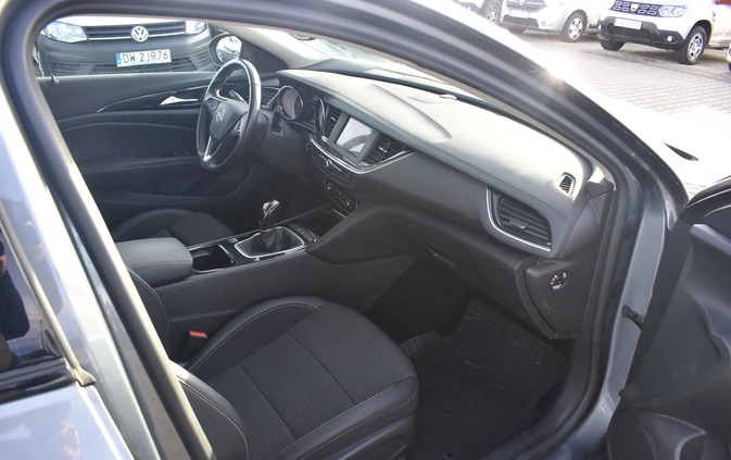 Opel Insignia cena 70800 przebieg: 72069, rok produkcji 2019 z Czarna Białostocka małe 254
